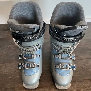 Salomon Women’s Ski Boots